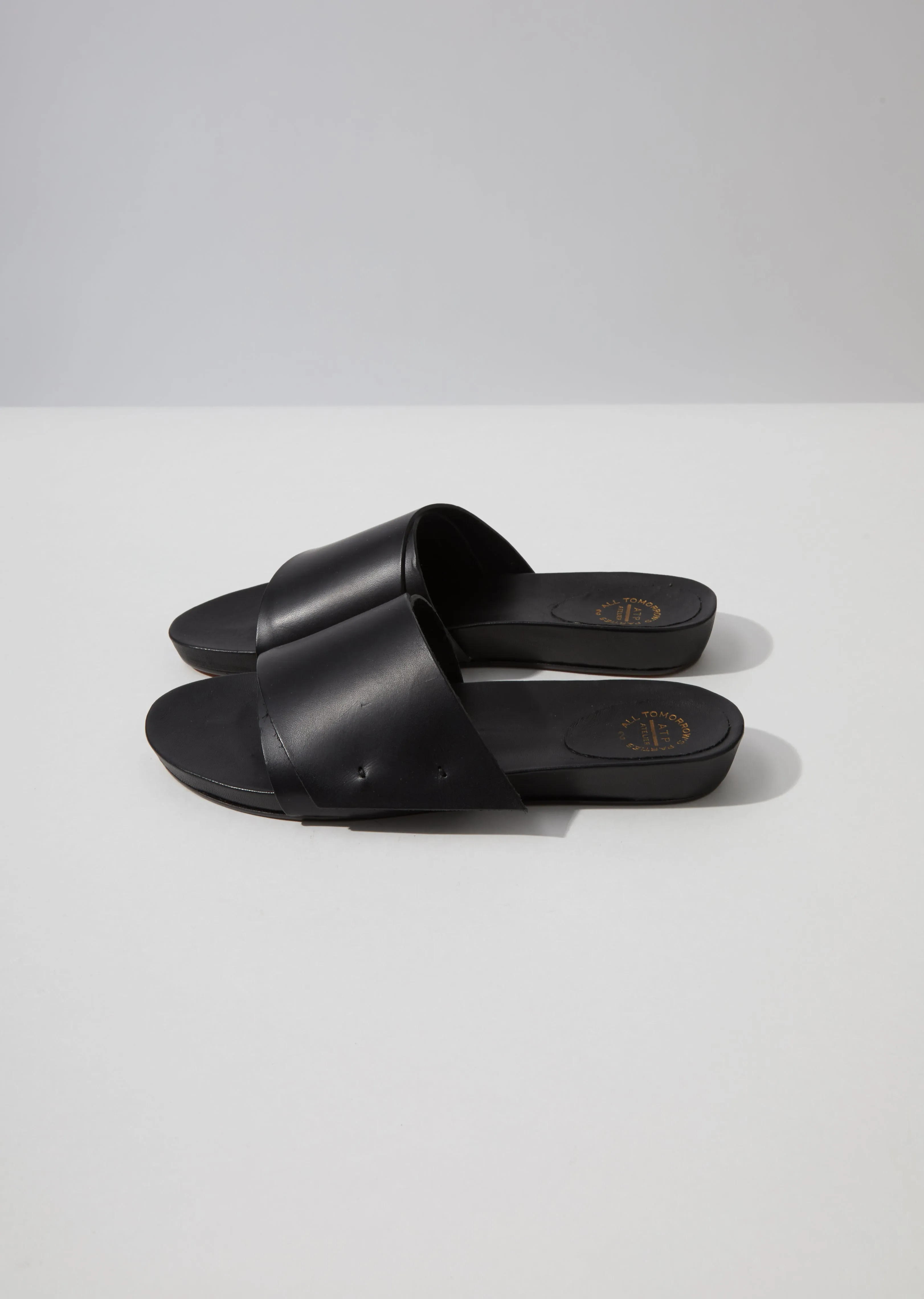 Manfio Everyday Sandals