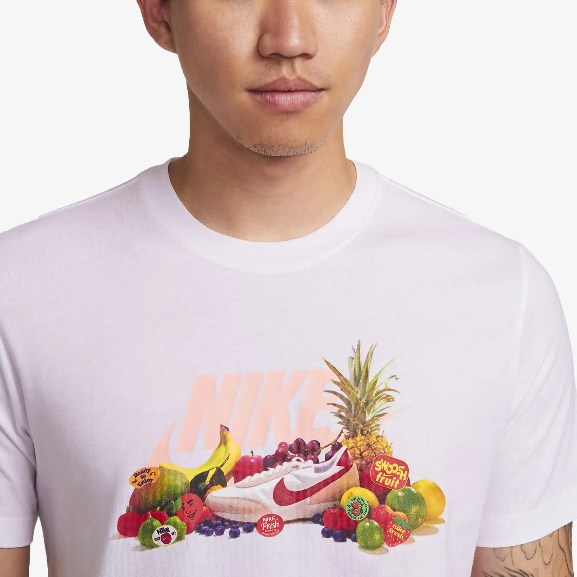 Nike | SPORTSWEAR T-SHIRT  { WHITE